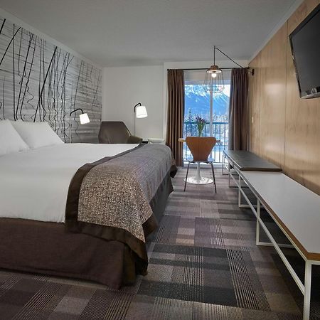 Coast Canmore Hotel & Conference Centre Екстер'єр фото